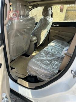 جیپ گراند شیرۆکی